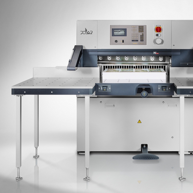 Крафт-бумага в рулонах: особенности нарезки и использование бумагарезательных станков